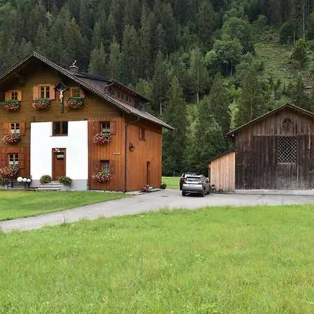 Haus Ida-forna *