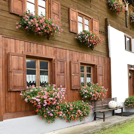 Haus Ida-forna
